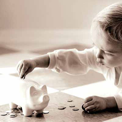cfp_piggy_bank_boy